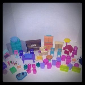 Large Lot of kids dollhouse items!!